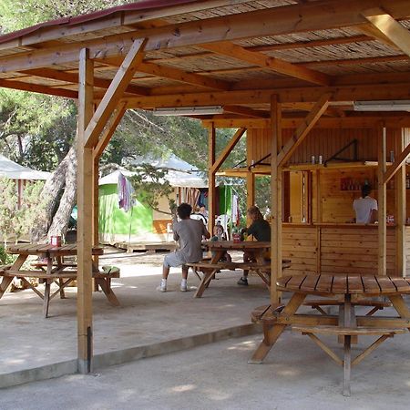 Camping Cala Nova Es Cana Exterior foto