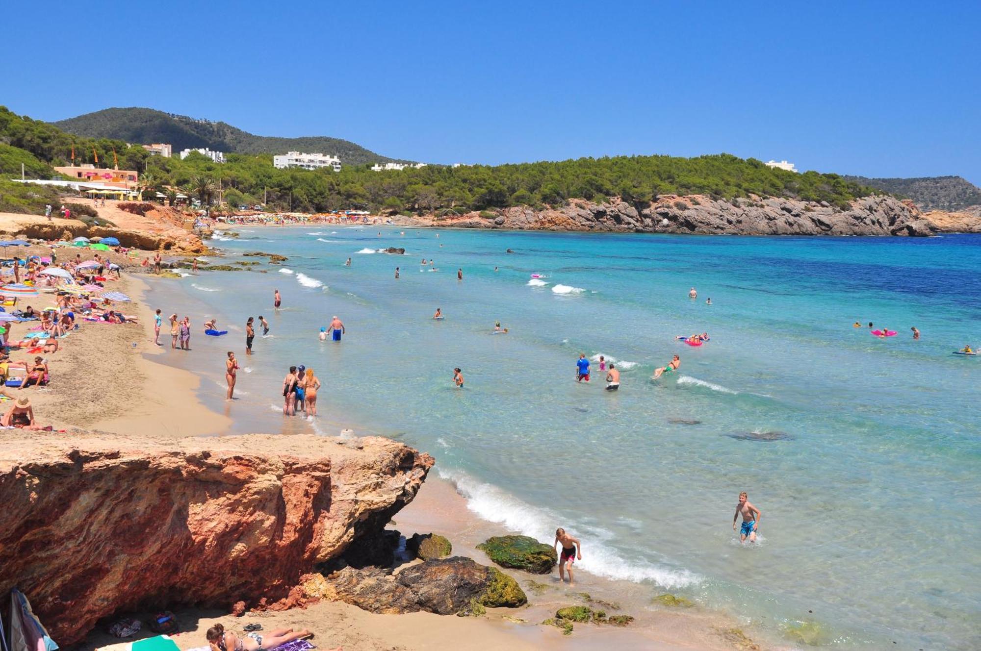 Camping Cala Nova Es Cana Exterior foto