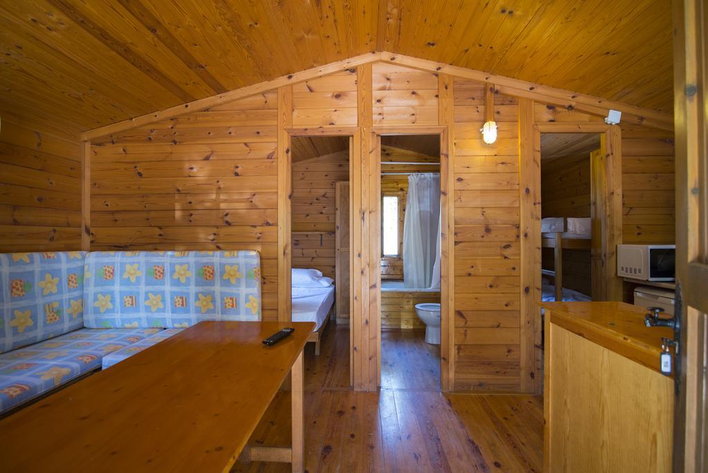 Camping Cala Nova Es Cana Exterior foto